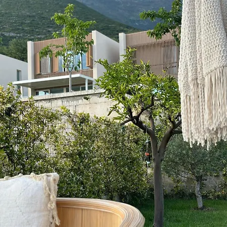 Pinkas House Palasë